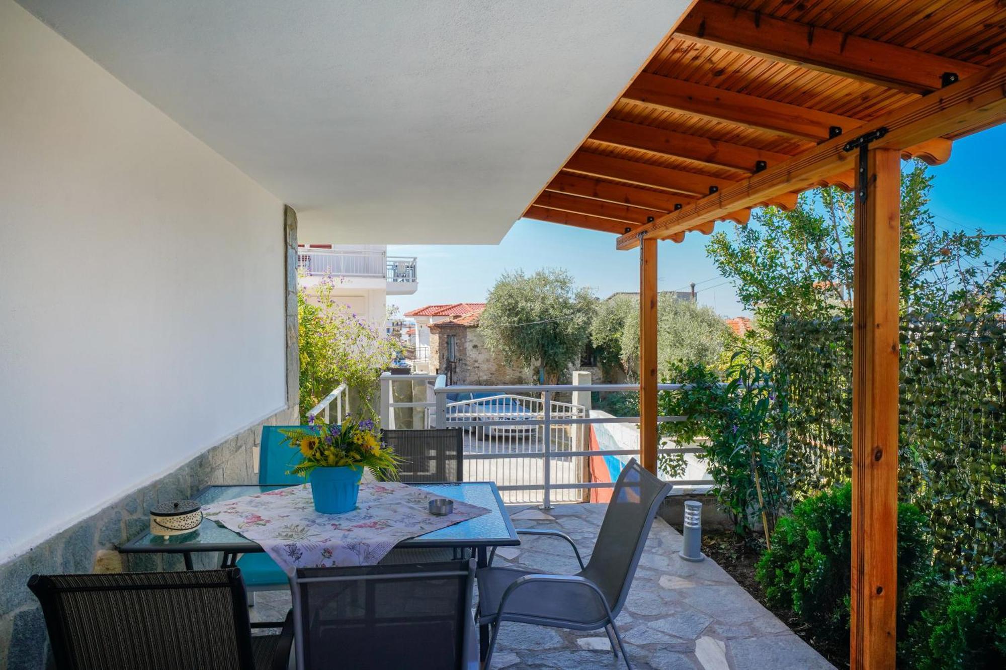 Thomas Apartments Skála Marión Екстериор снимка