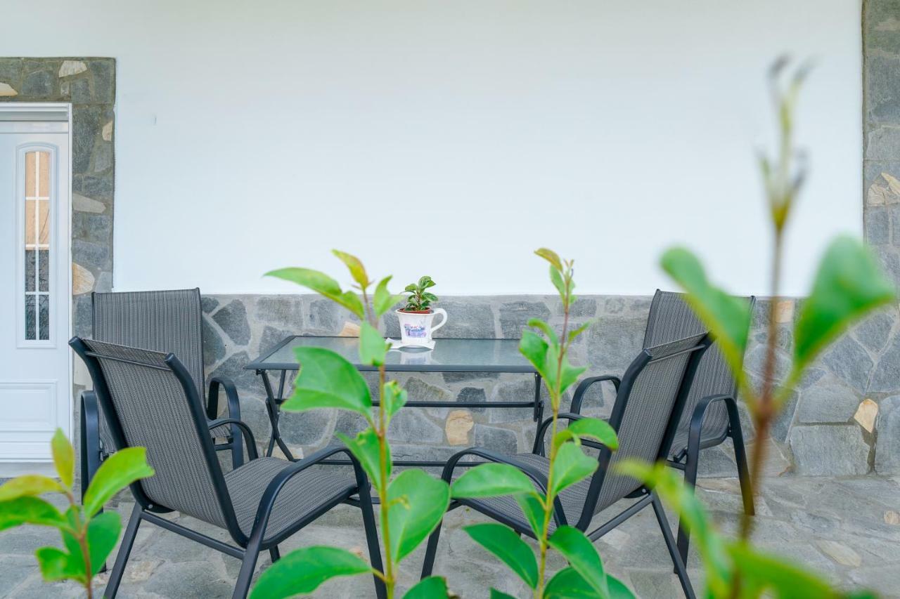 Thomas Apartments Skála Marión Екстериор снимка