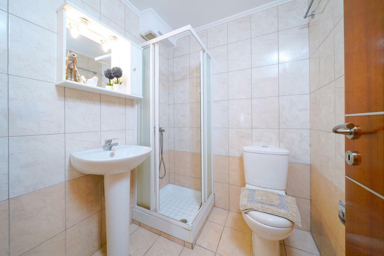 Thomas Apartments Skála Marión Екстериор снимка